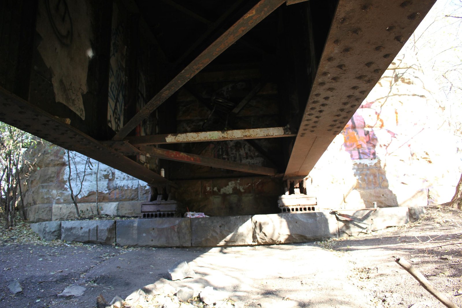 North abutment